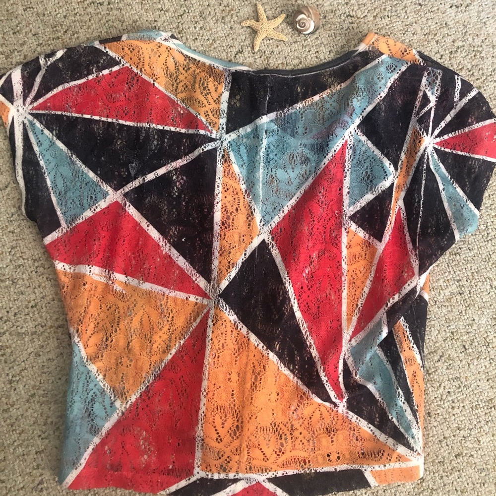 Patterned Top - Picture 3 of 3